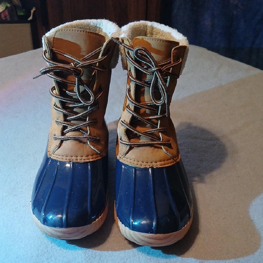 Womwen's Brown and Blue Water n Snow Boots